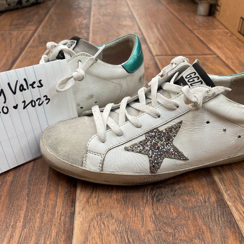 VGUC Golden Goose Superstar- Size 40